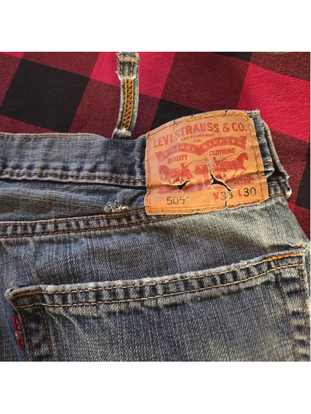 Trashed Levi’s 505 Straight Leg Denim Jeans Size 36x32 READ DESCRIPTION